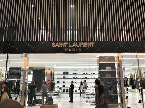 saint laurent locations